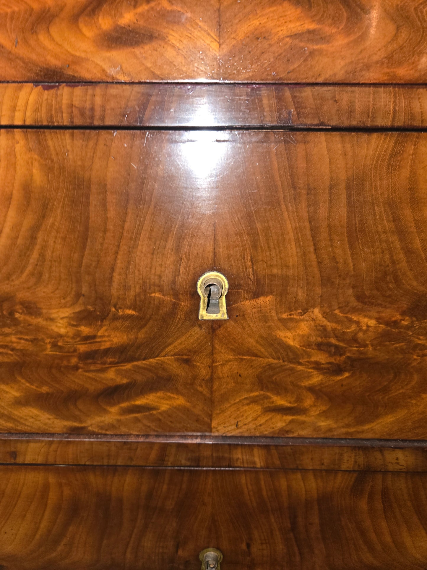 Mahogany Empire Commode with 5 drawers