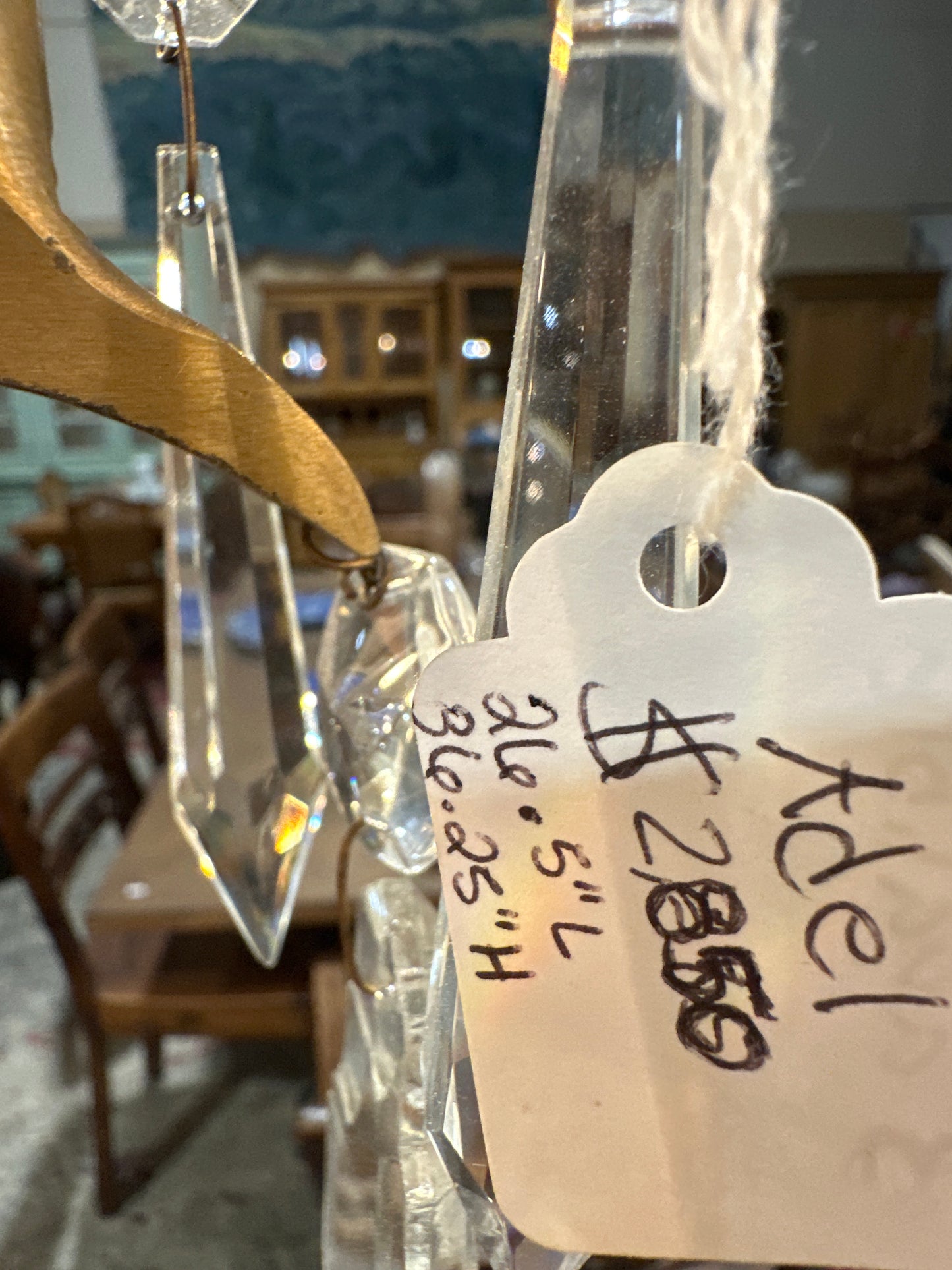 Adel Chandelier