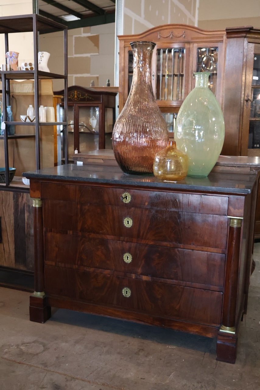 Commode w/ Black Marble