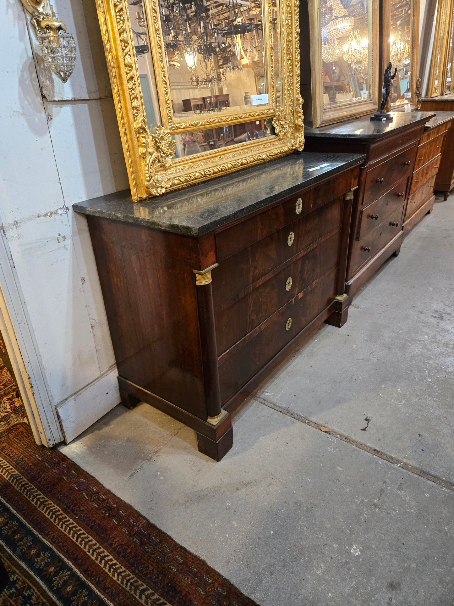 Commode w/ Black Marble