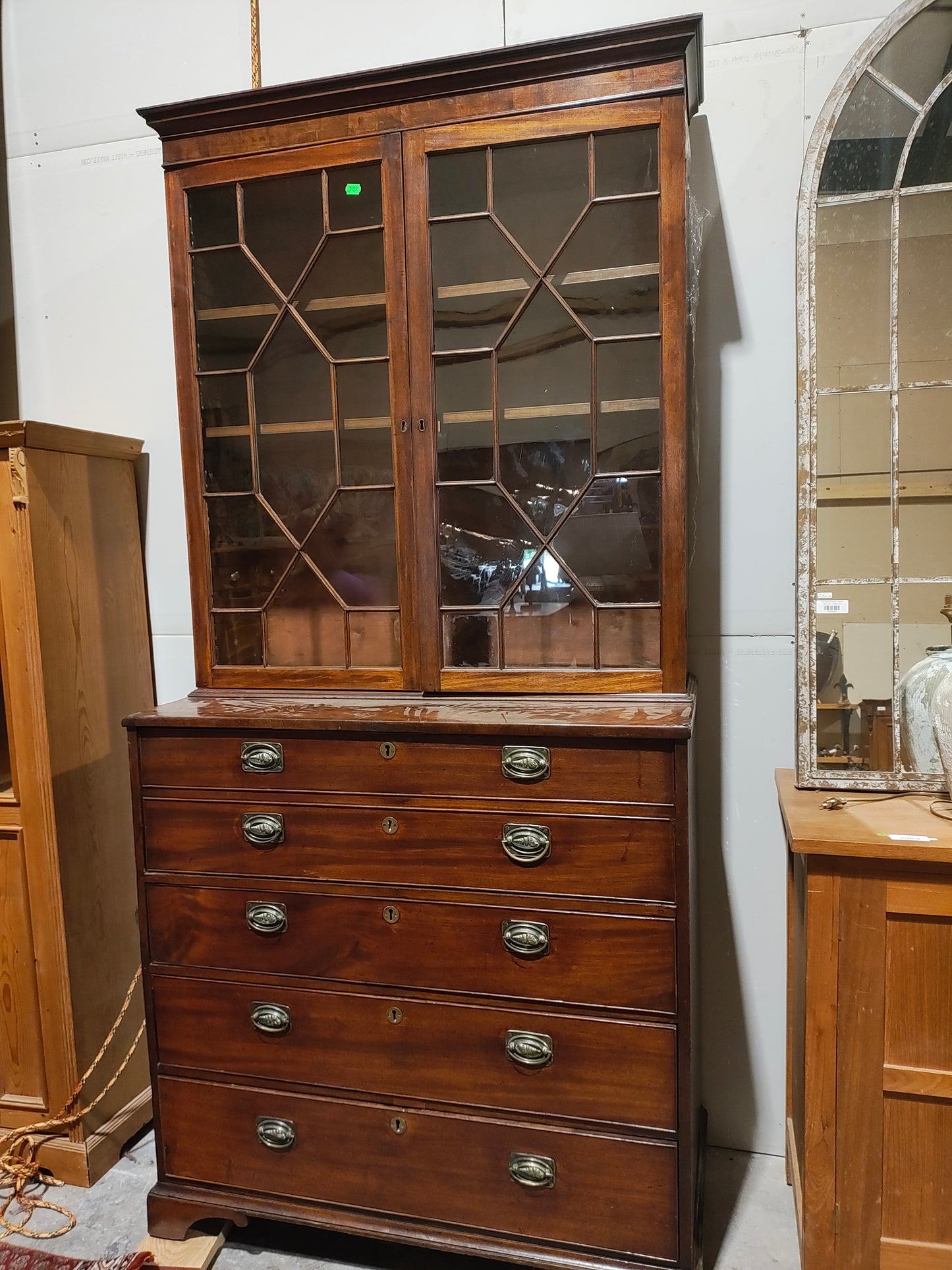 Late 1700s Georgian mahogany bookcase
