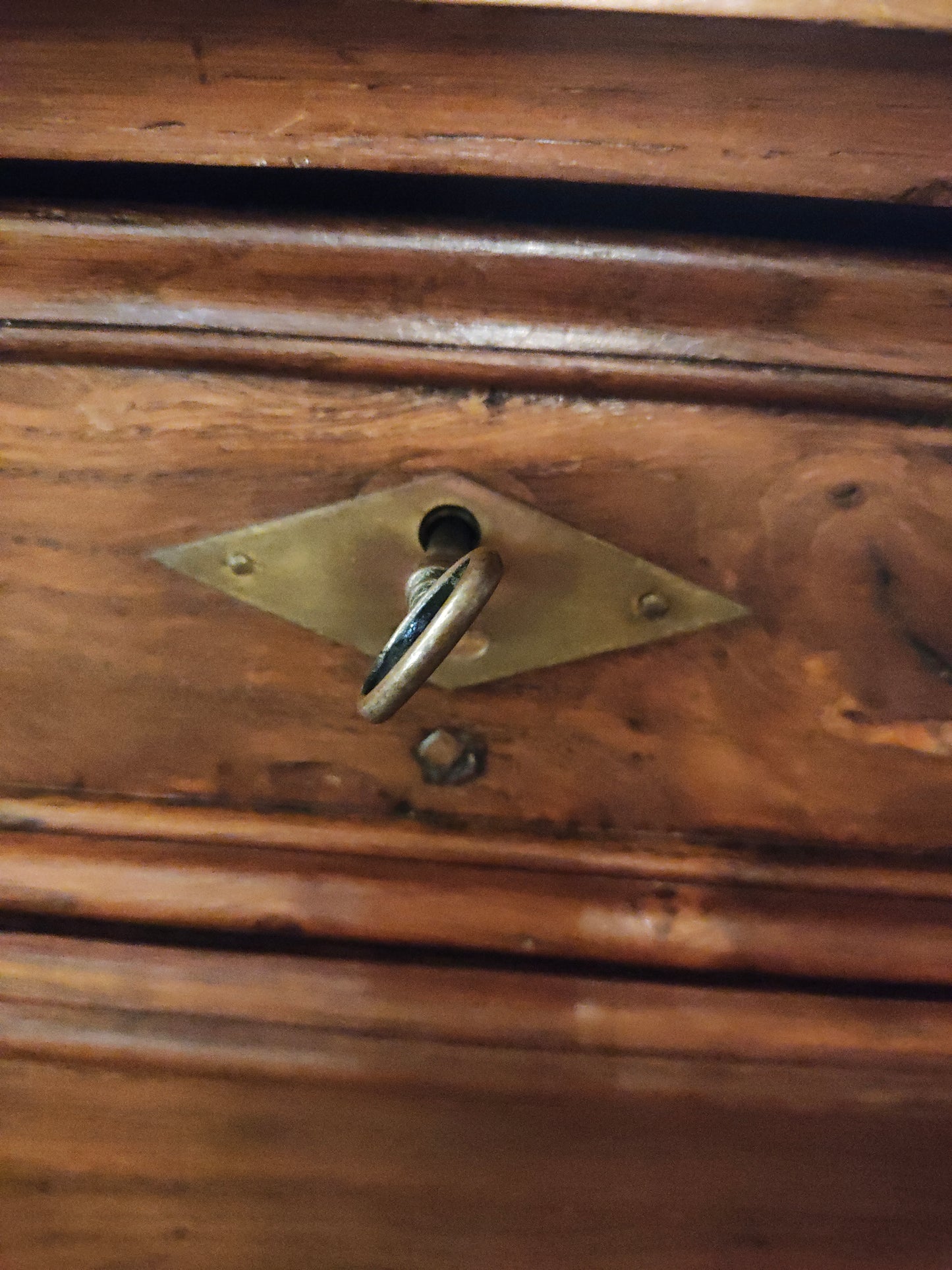 Early 1800s LPH 3DR sideboard
