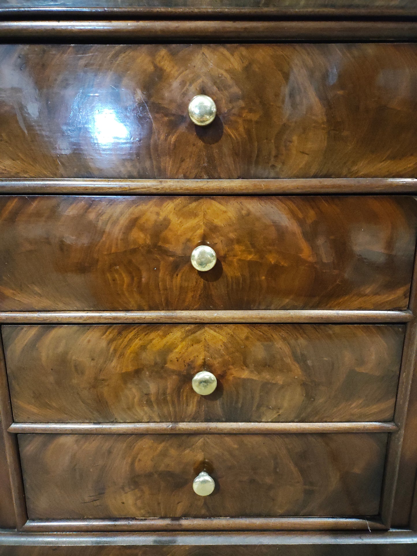 Mid 1900s LPH walnut commode