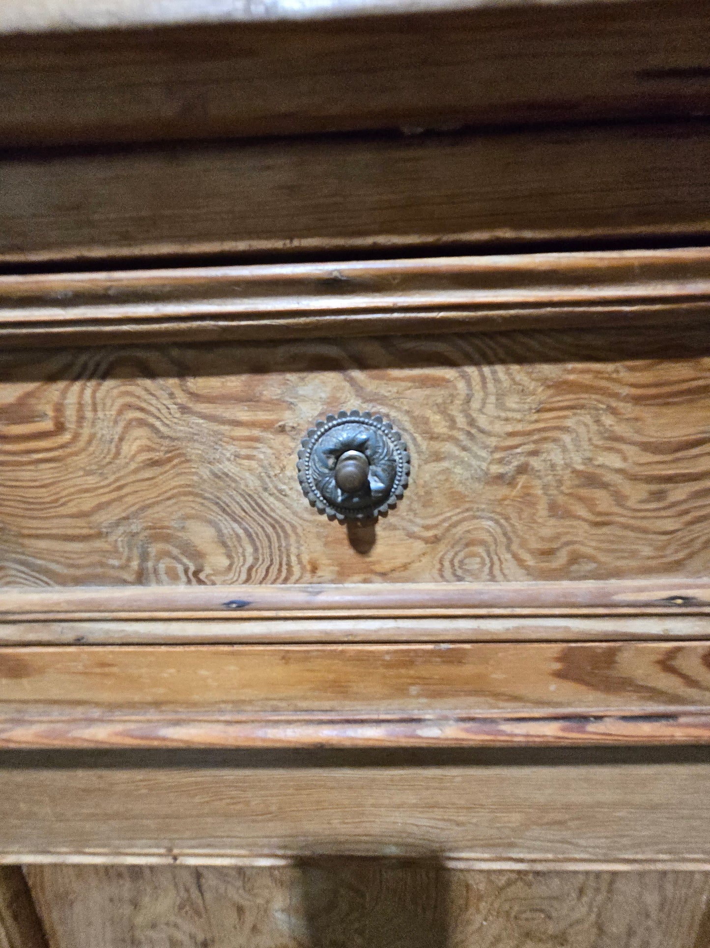 Pitch Pine Hutch