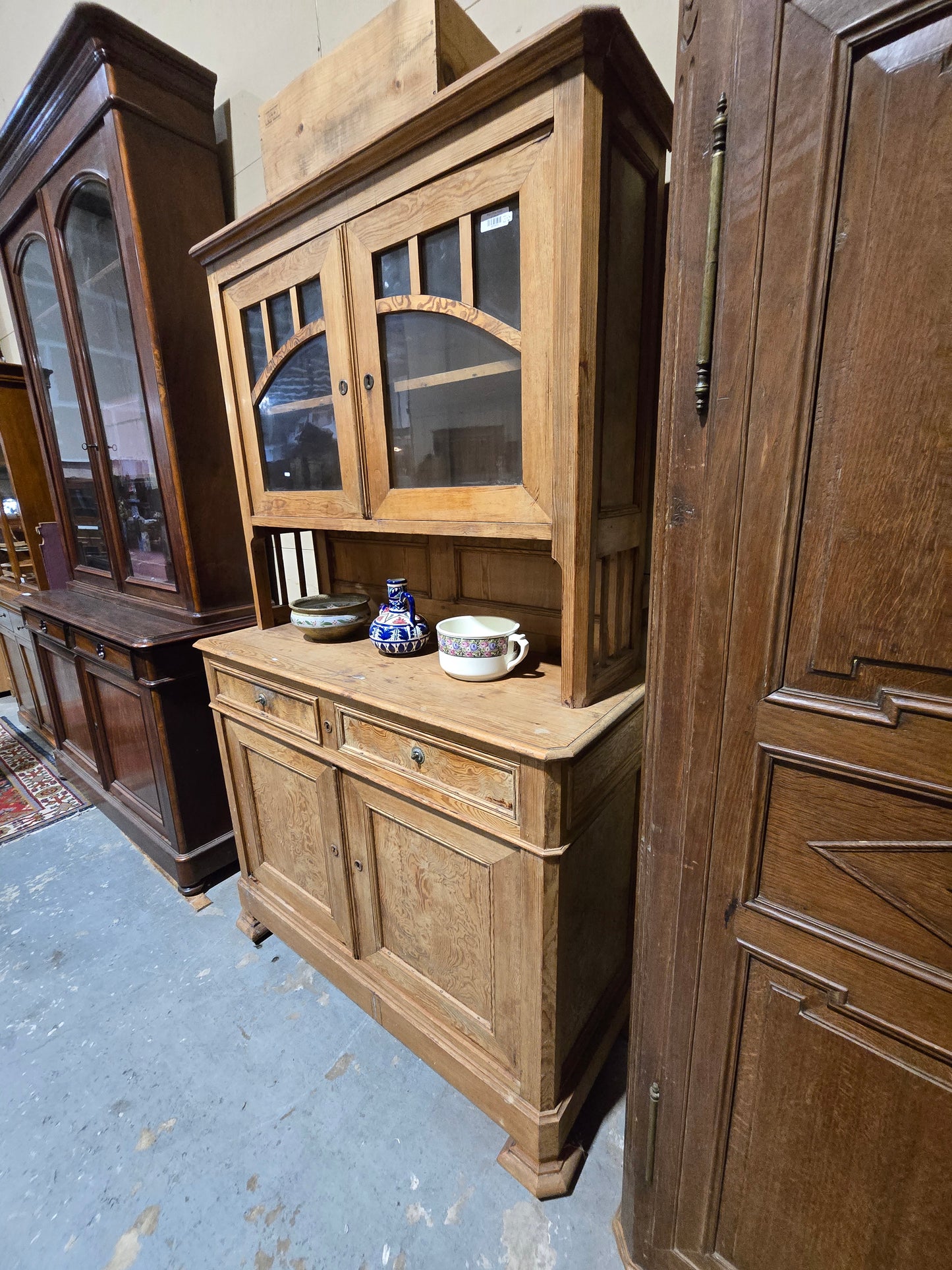Pitch Pine Hutch