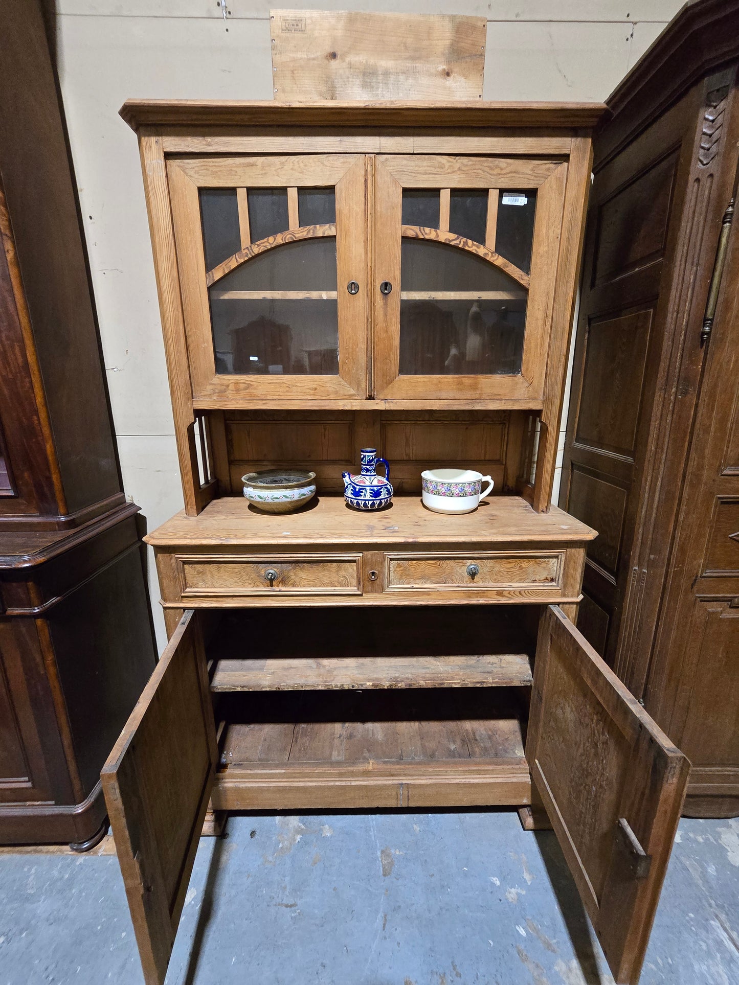 Pitch Pine Hutch