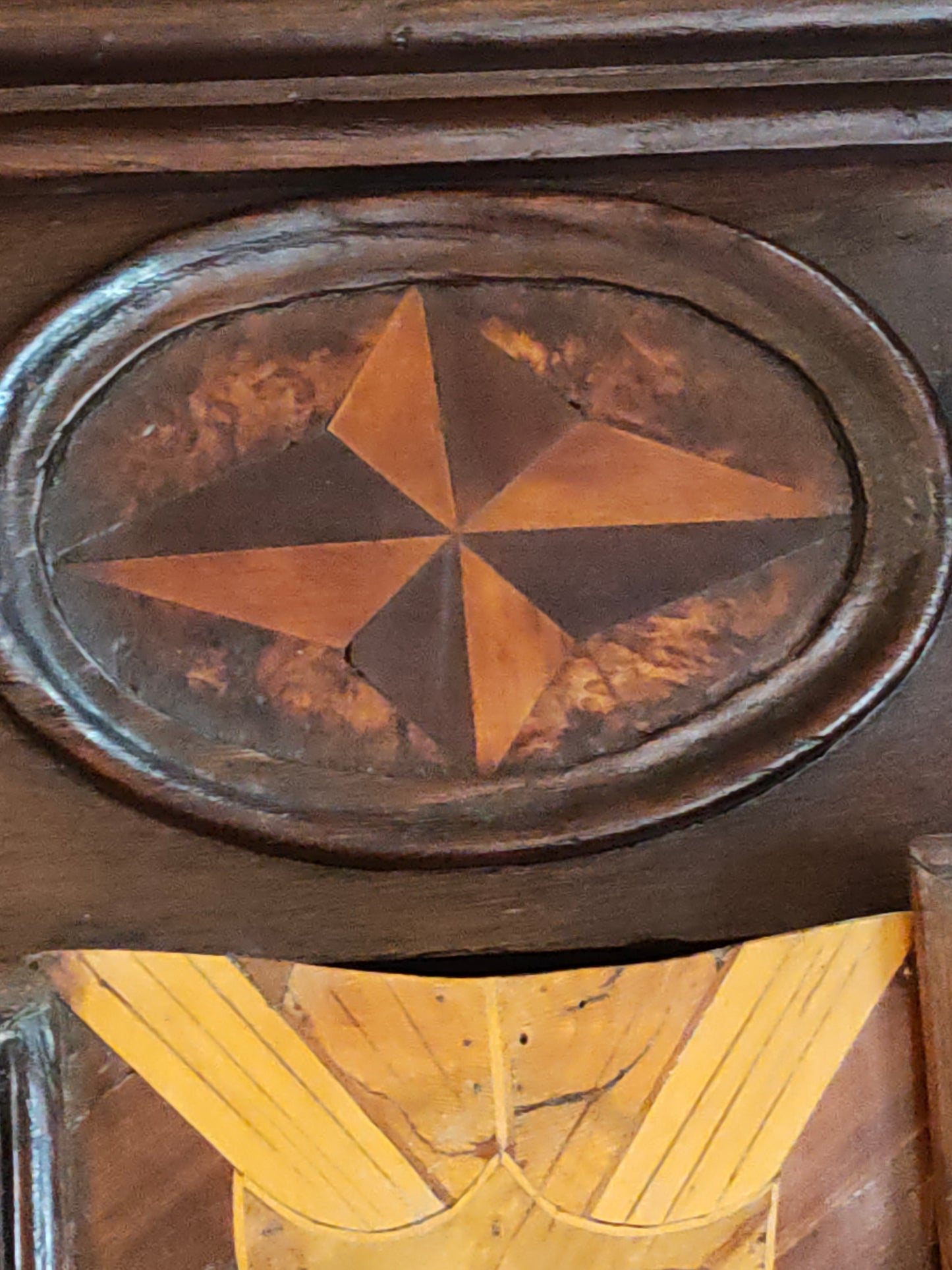 Louis XIV Period Provençal Armoire in Walnut with Burl Marquetry, Circa 1680