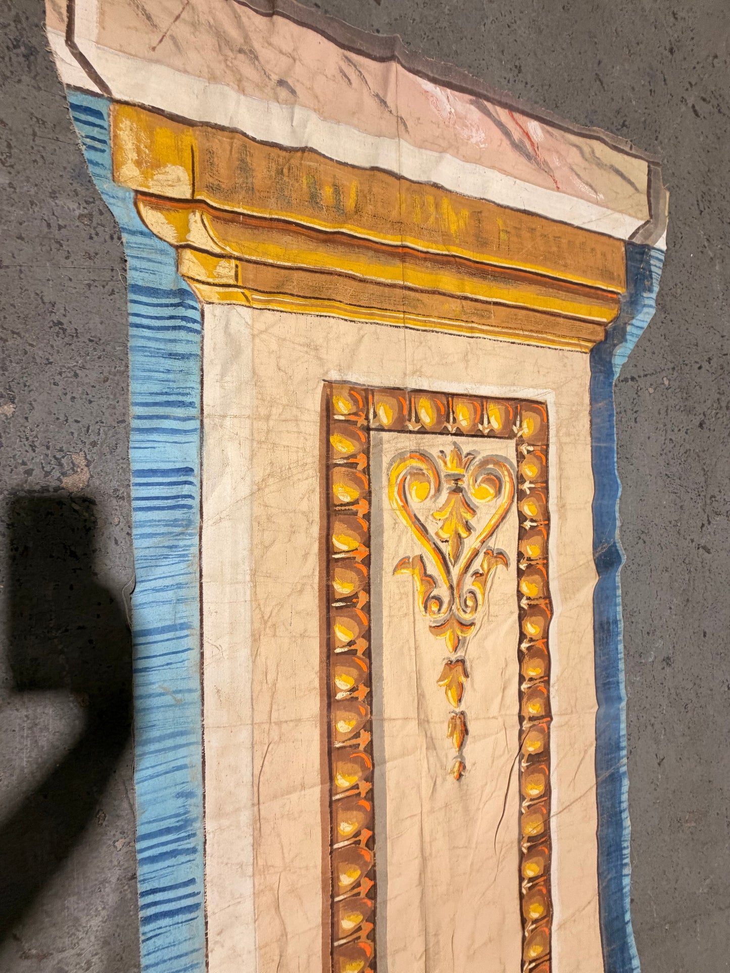 Krewe of mystick Fancy Pillar