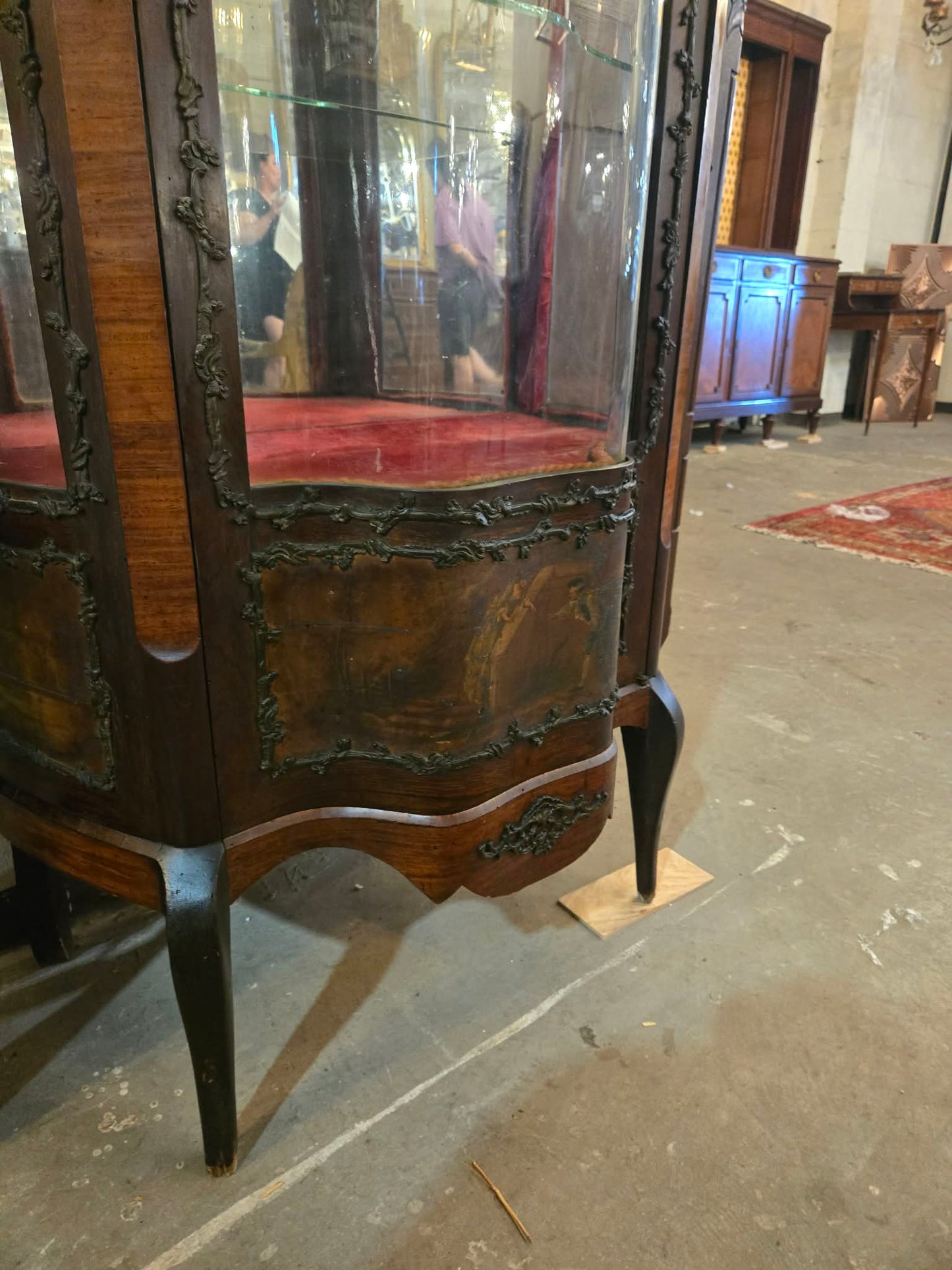 Antique French Curved Glass Display Cabinet with Painted Panels, c.1900