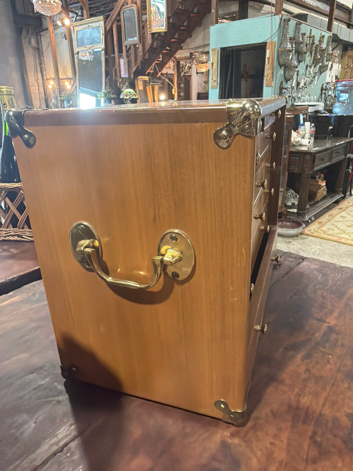 Vintage traveling jewelry chest