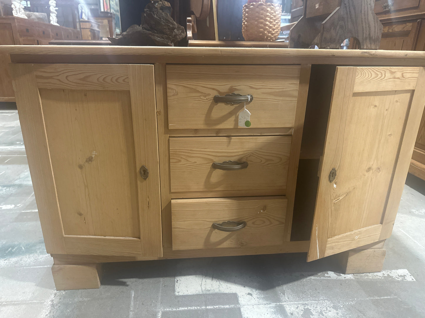German pine console
