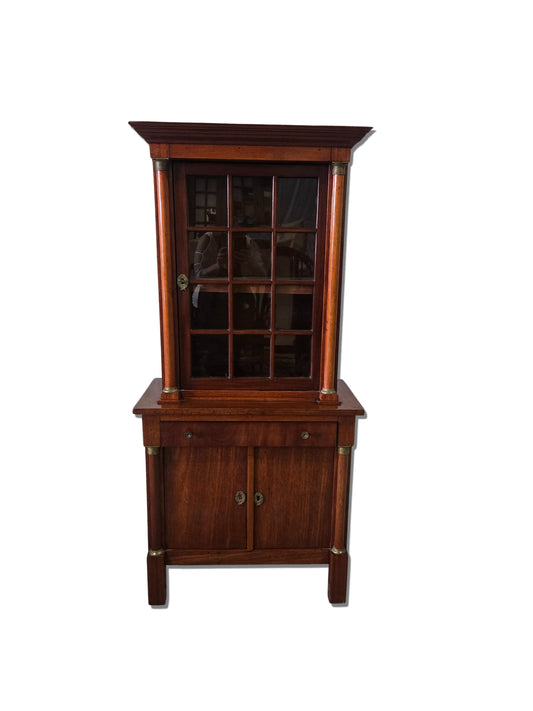 Early Century Empire Hutch