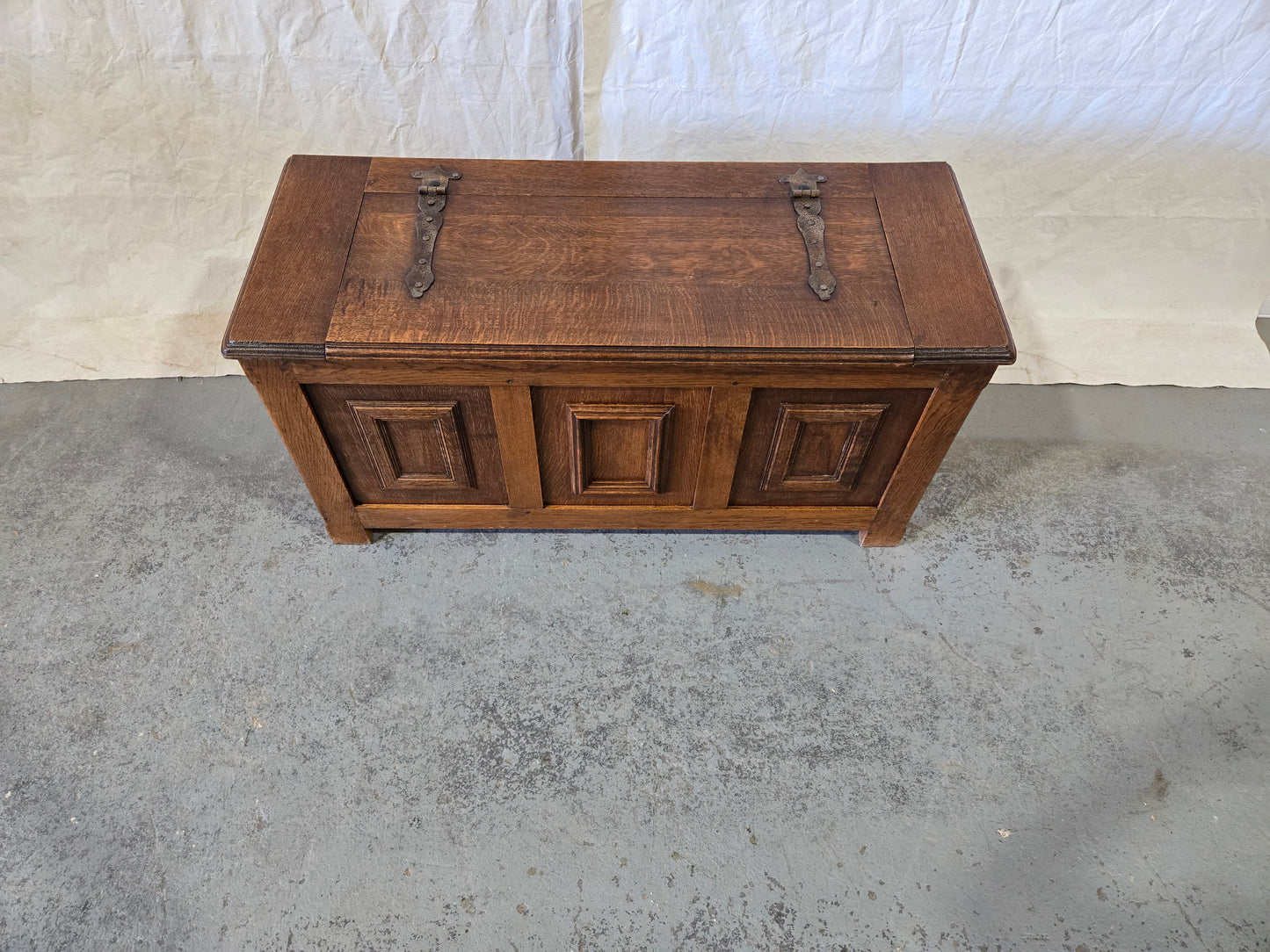 Late 1800s OAK TRUNK