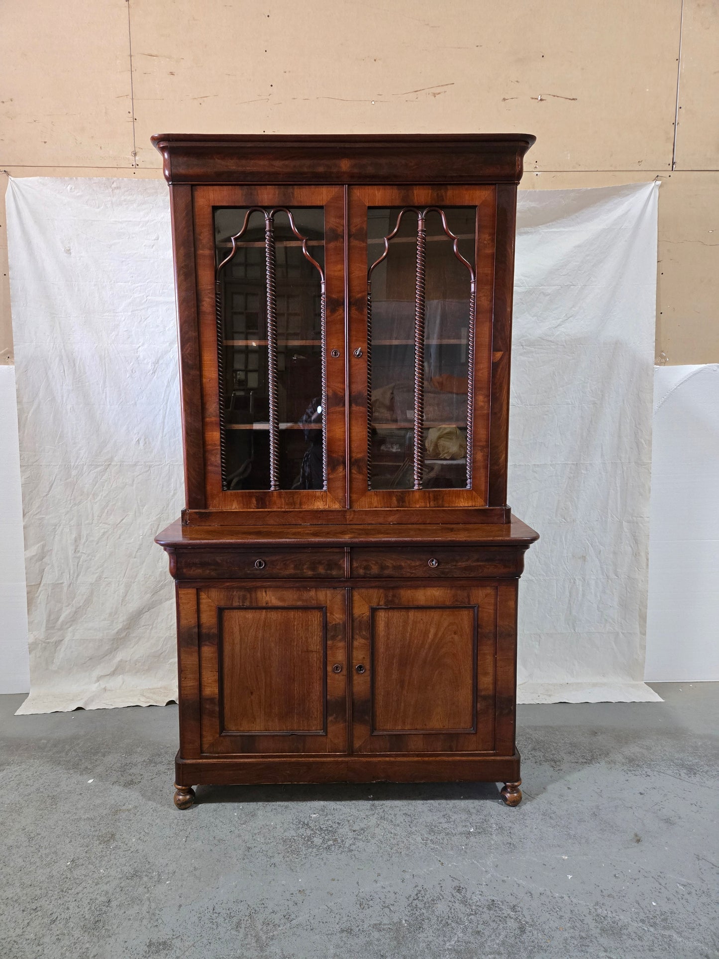 Late 1800s Louis Phillippe mahogany hutch