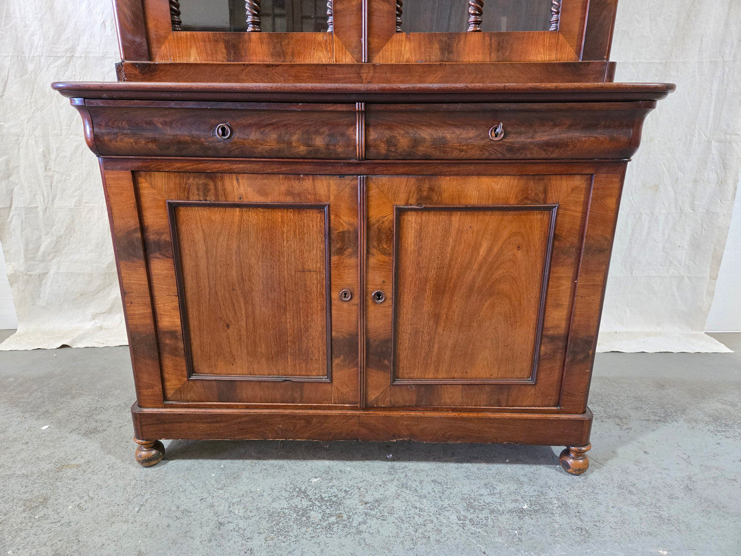 Late 1800s Louis Phillippe mahogany hutch