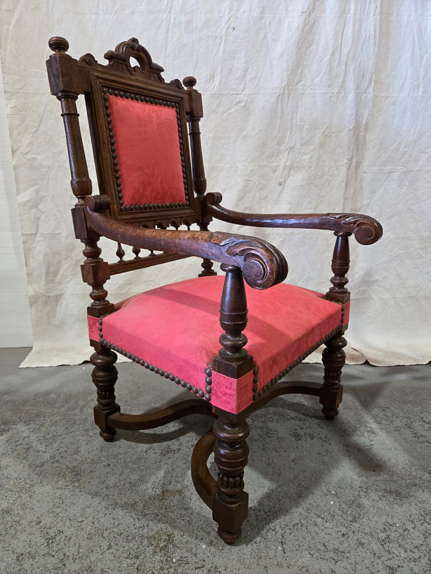 Pair of Late 1800s Baronial armchairs