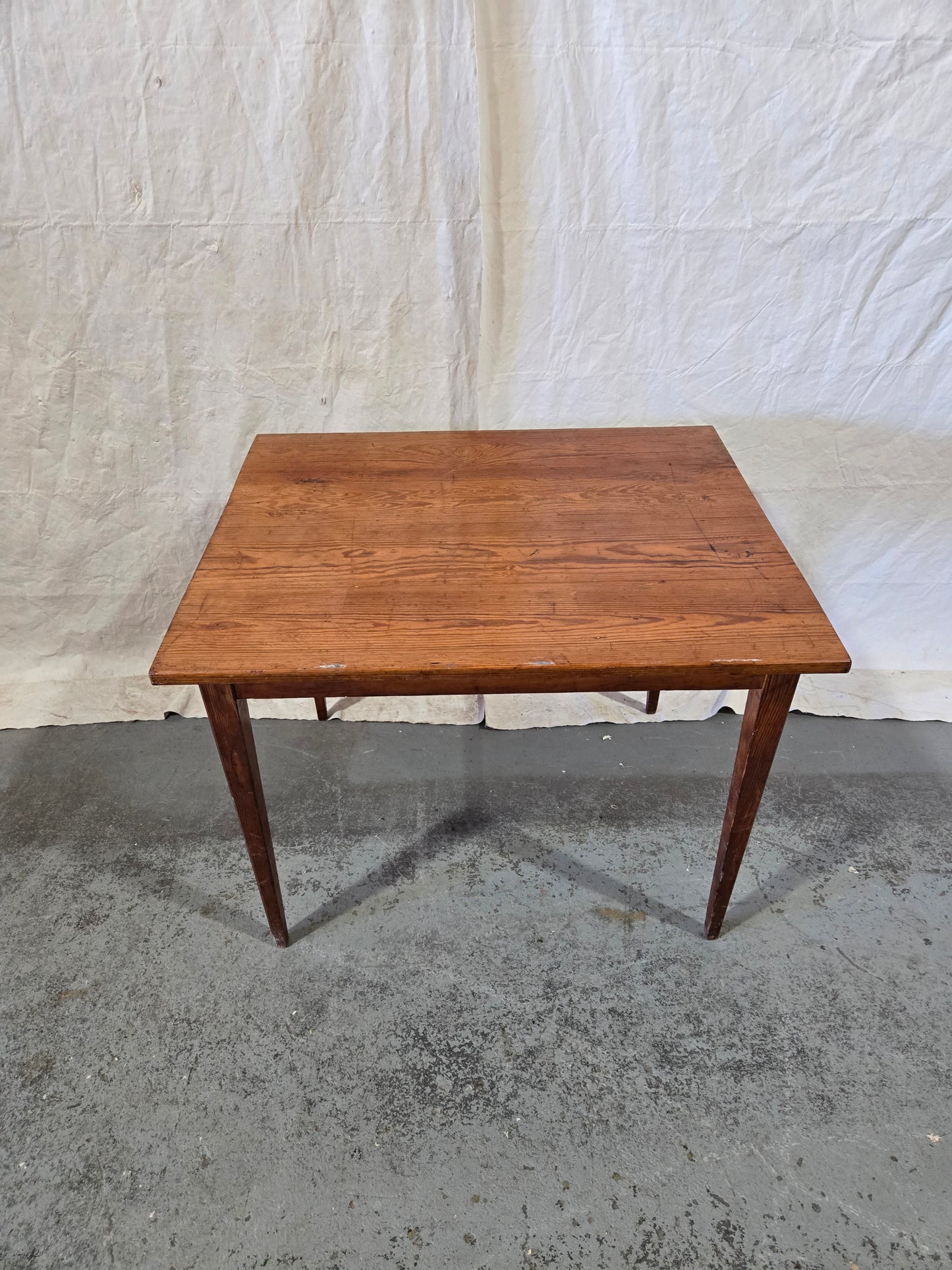 Late 1800s German pitch pine table