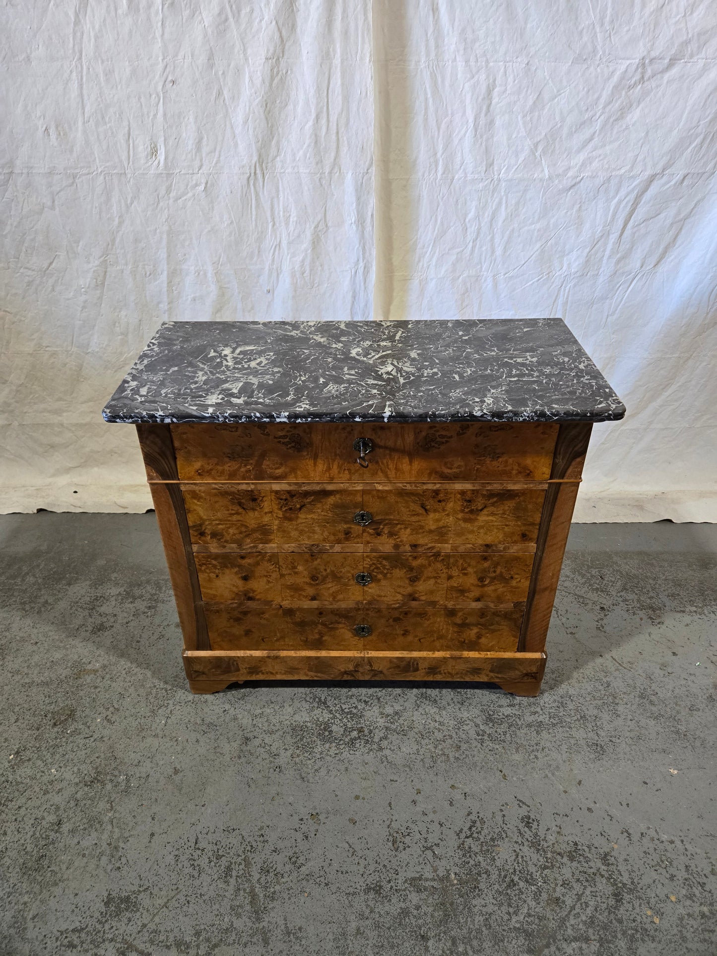 Late century LPH walnut commode W/M