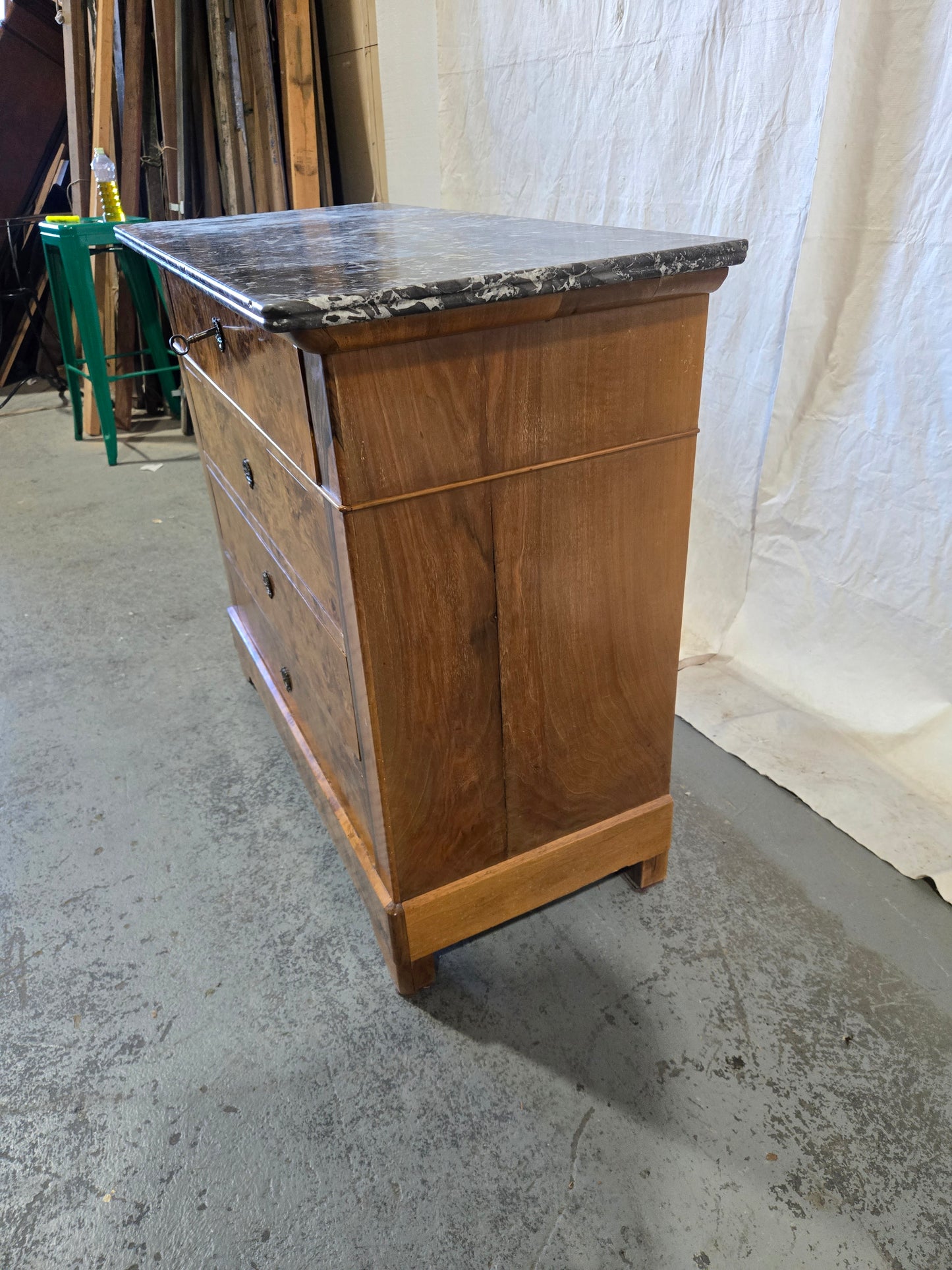 Late century LPH walnut commode W/M