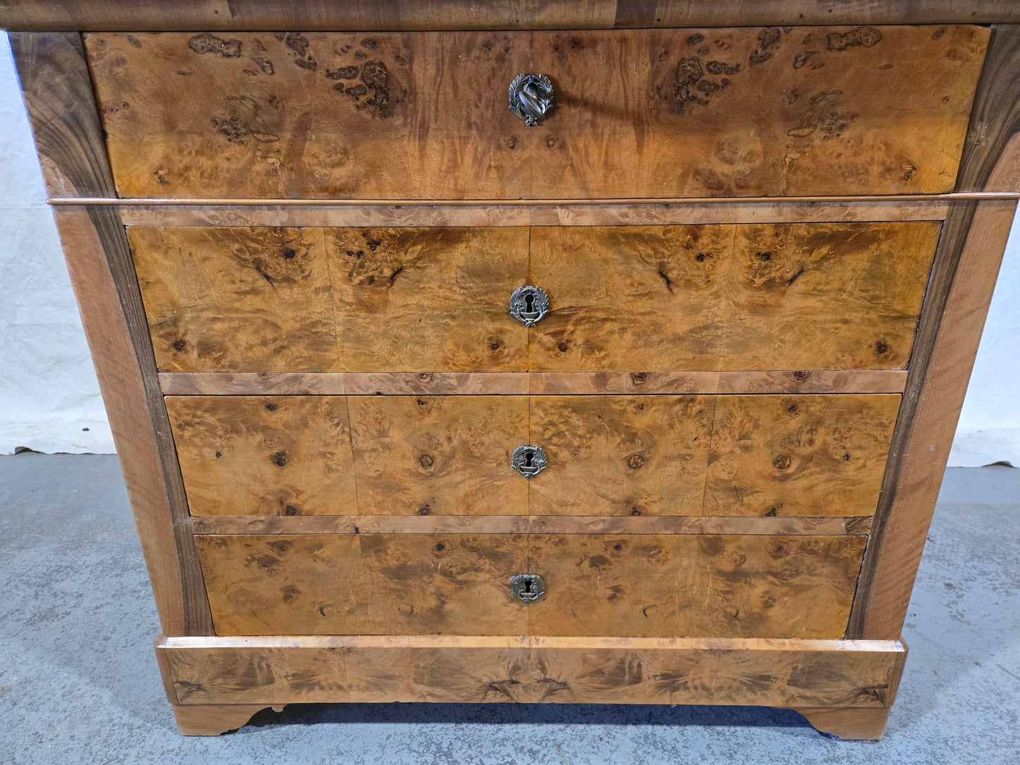 Late century LPH walnut commode W/M