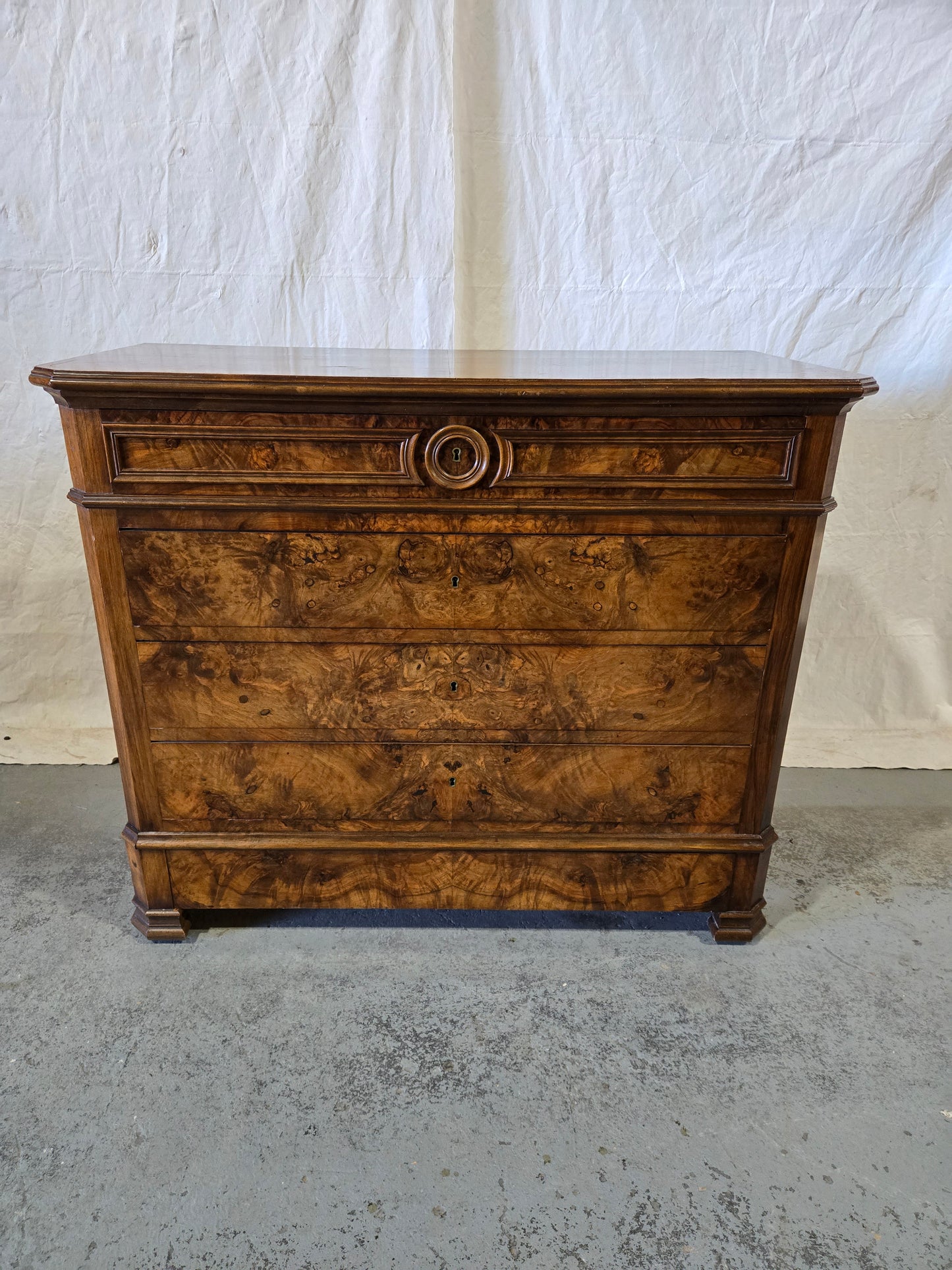 Late century LPH commode