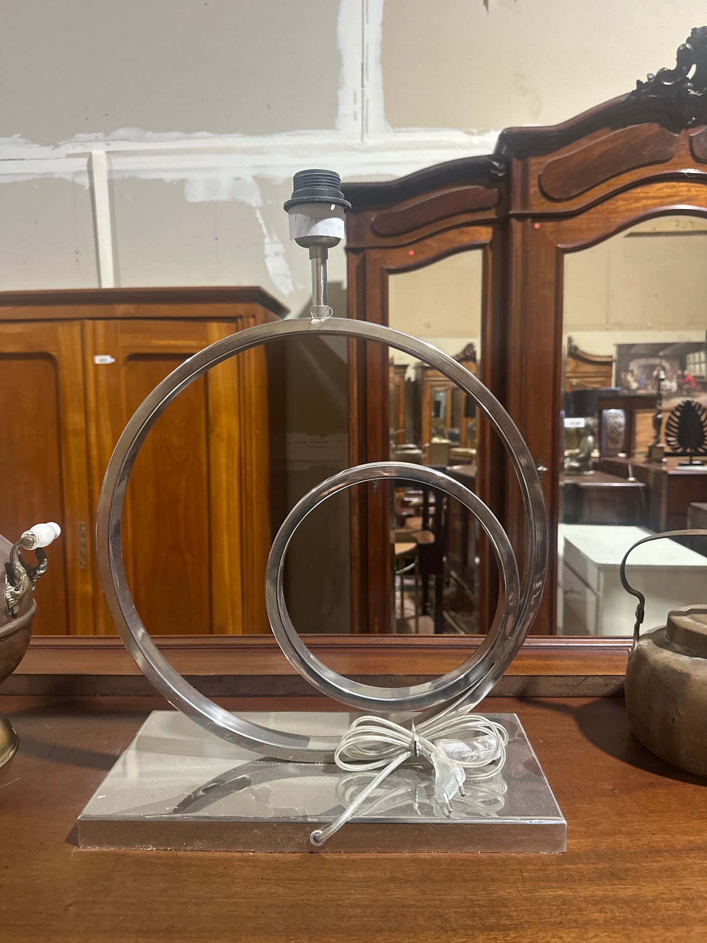 Contemporary Lamp Base Eu