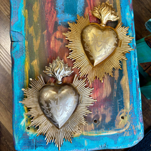 Flaming Sacred Heart 8" Box