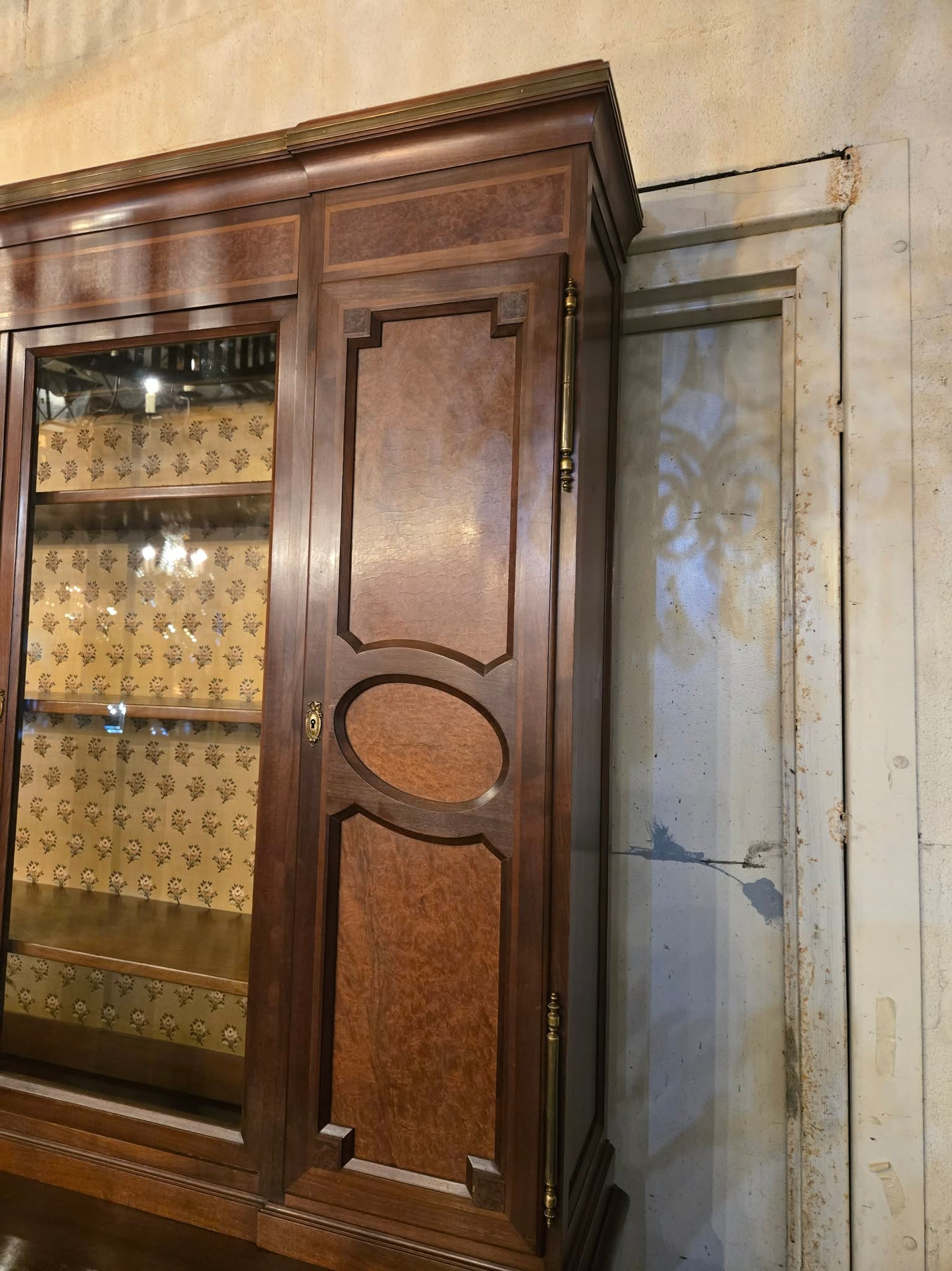 Antique 1850s French Walnut Buffet Deux-Corps with Glazed Upper Cabinet