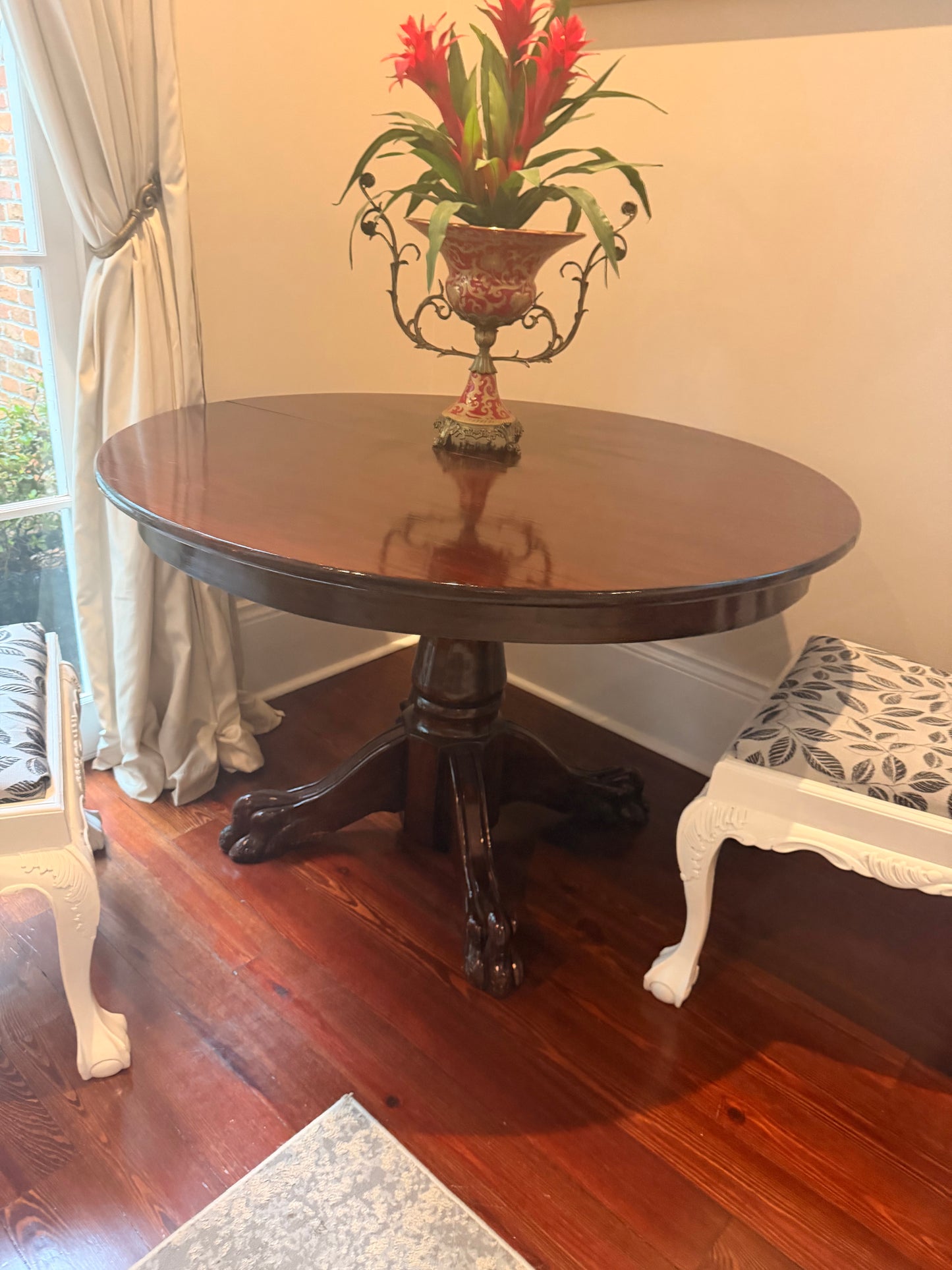 Antique Mahogany ClawFoot Table