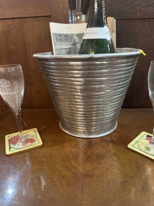 Champagne bucket decor