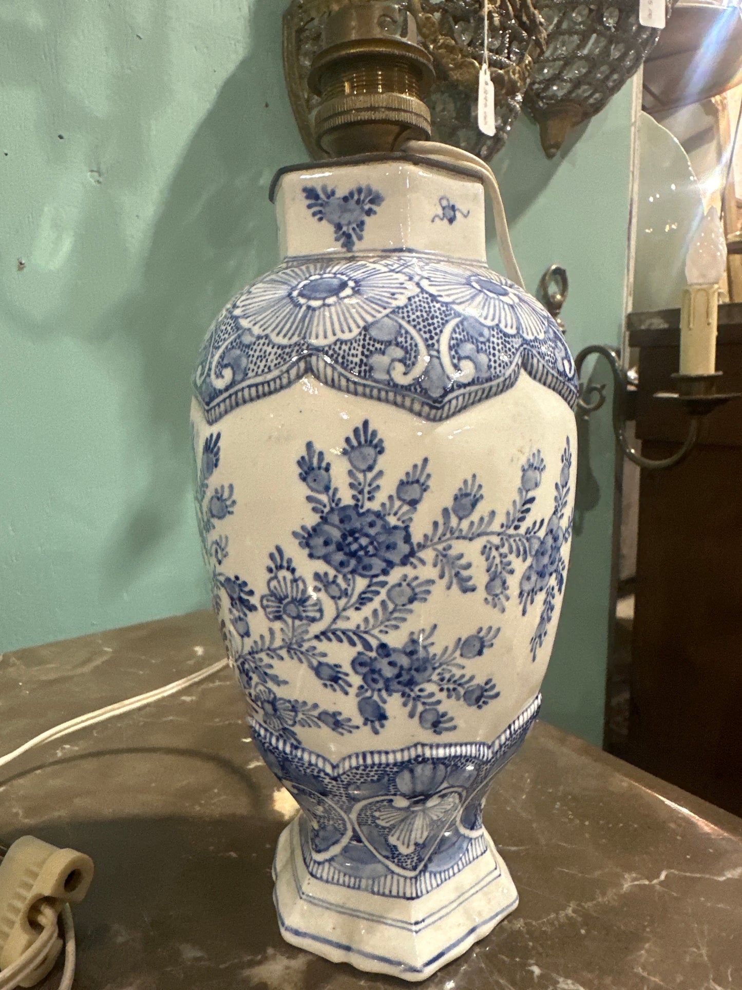 T Delft Vase lamp