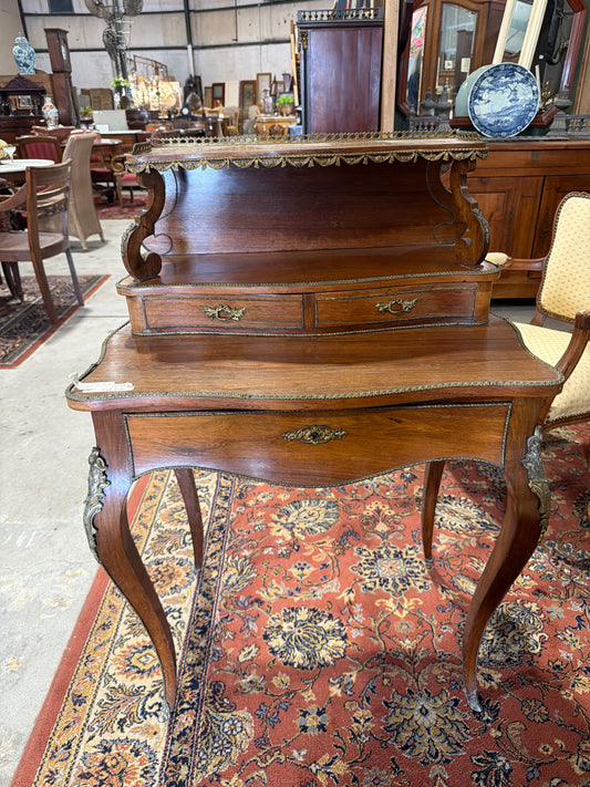 Antique Ladies Vanity