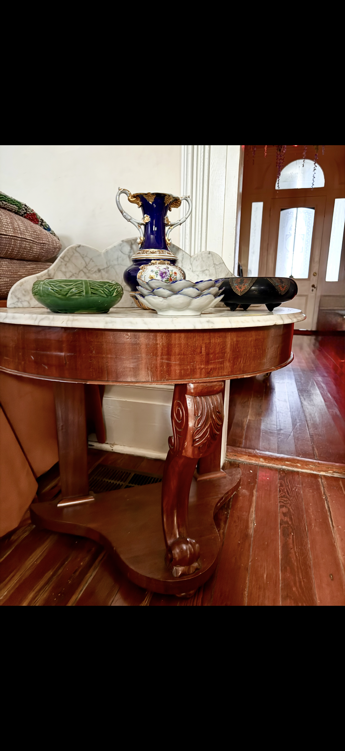 3 legged marble top side table