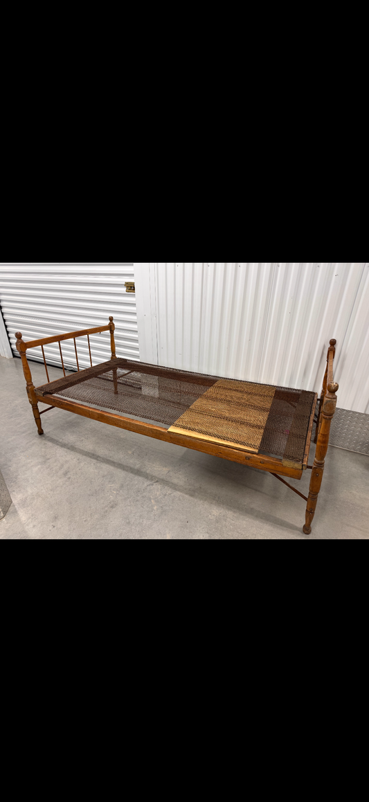 Antique folding daybed