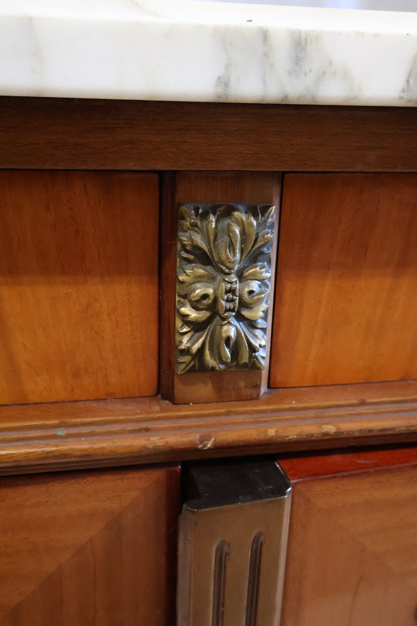 Mid Century L16th Mahogany Sideboard