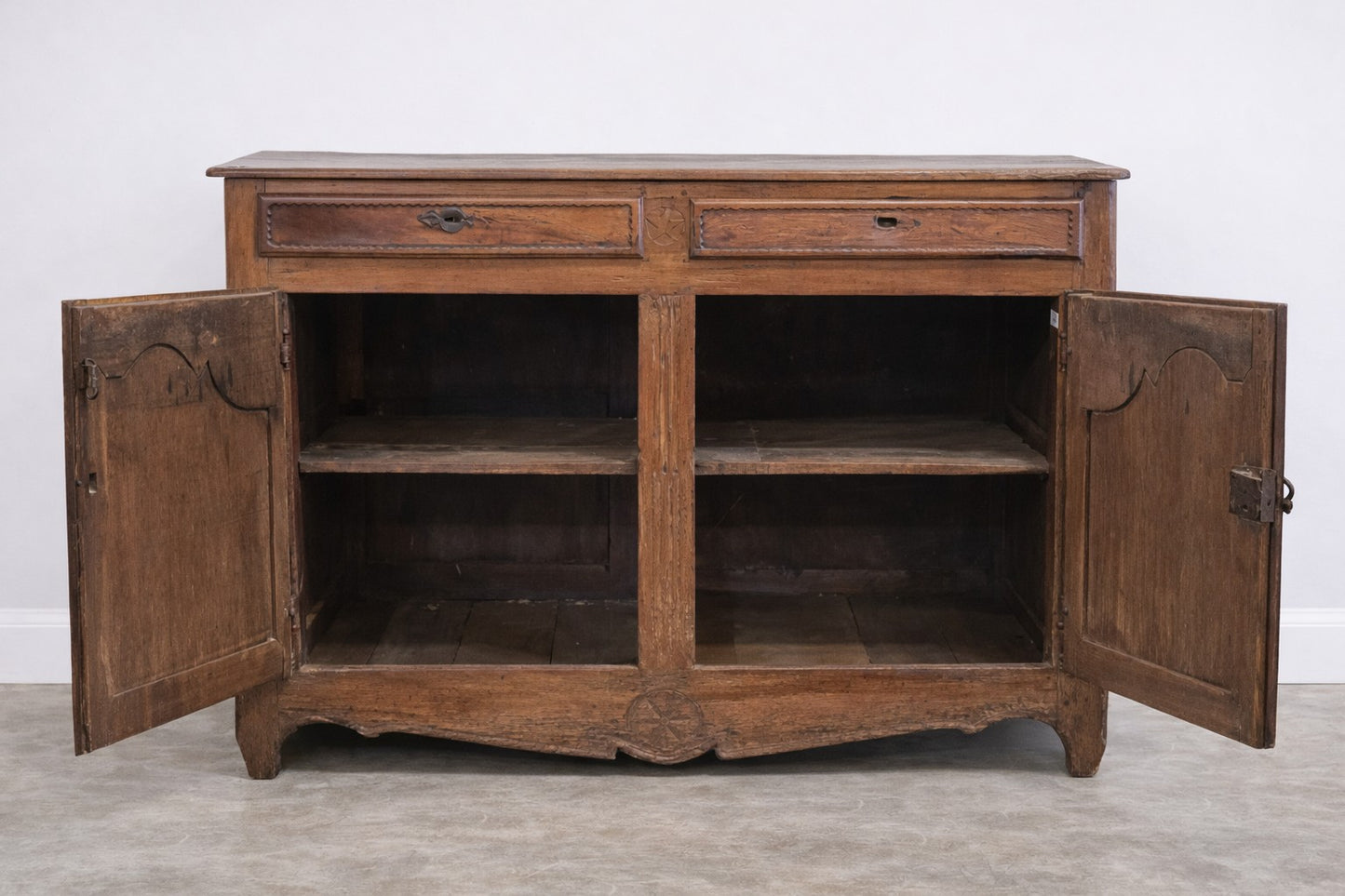 18th Century Provençal Walnut Buffet, Circa 1780