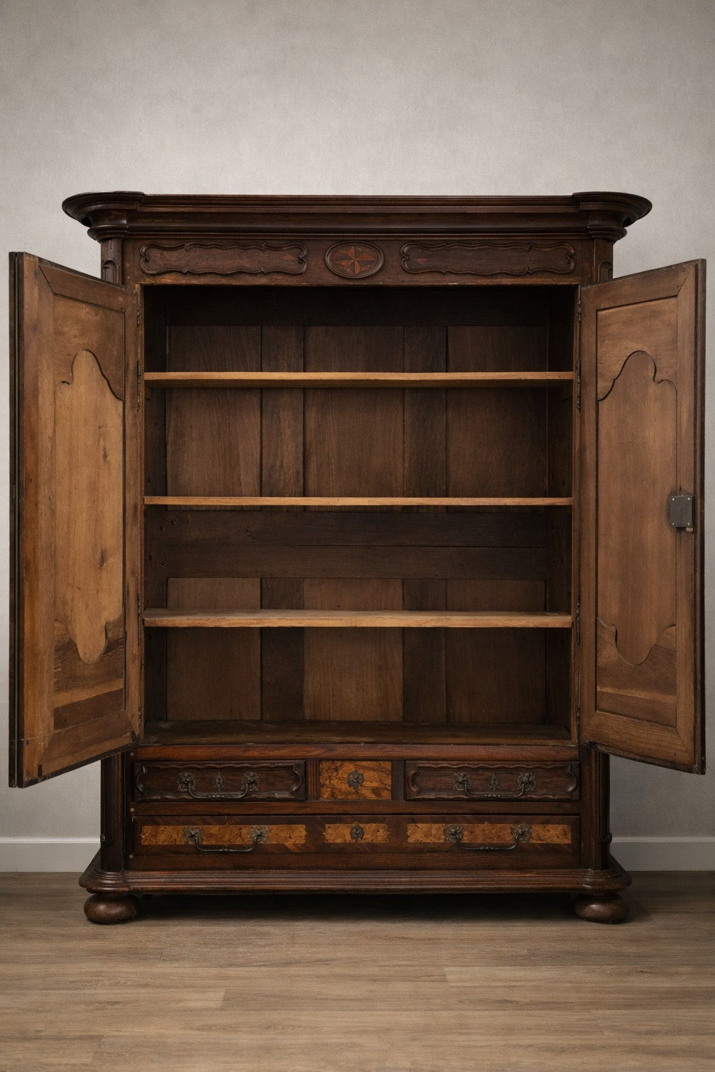 Louis XIV Period Provençal Armoire in Walnut with Burl Marquetry, Circa 1680