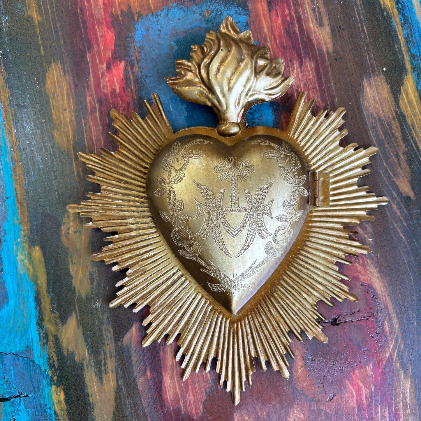 Flaming Sacred Heart 8" Box
