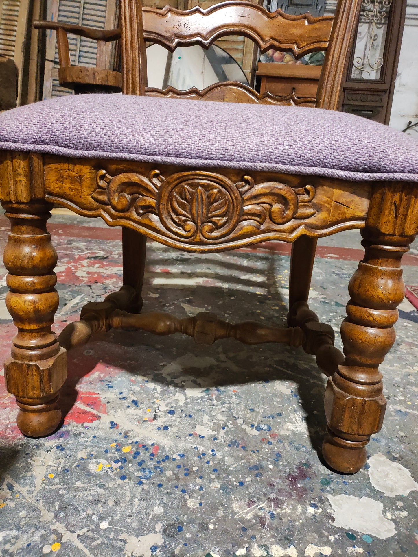 Mid 1900s Baroque Style Oak Table with 6 chairs