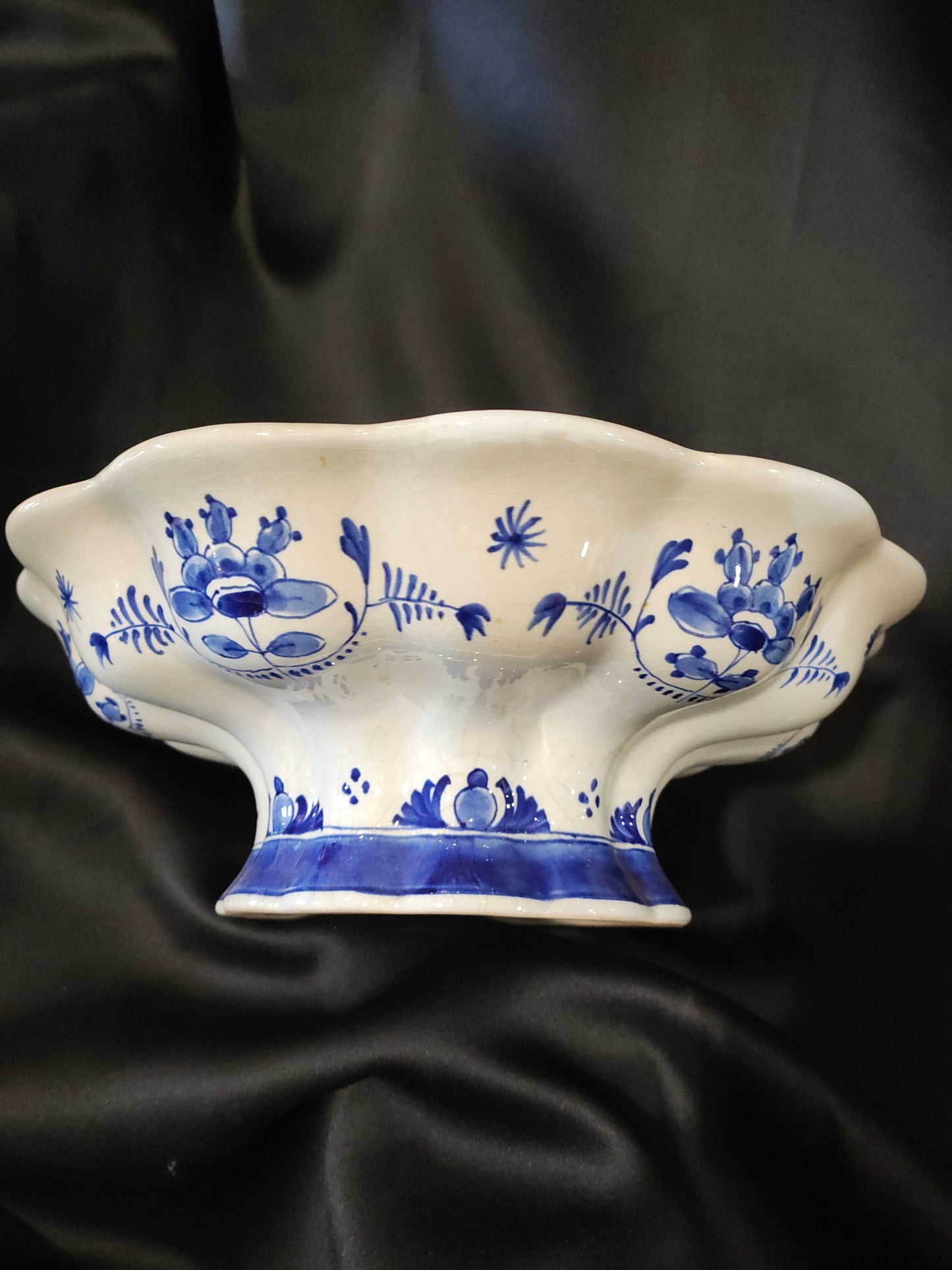 Vintage Dutch Delft Blue Hand-Painted Pedestal Compote Bowl – Dutch Pottery