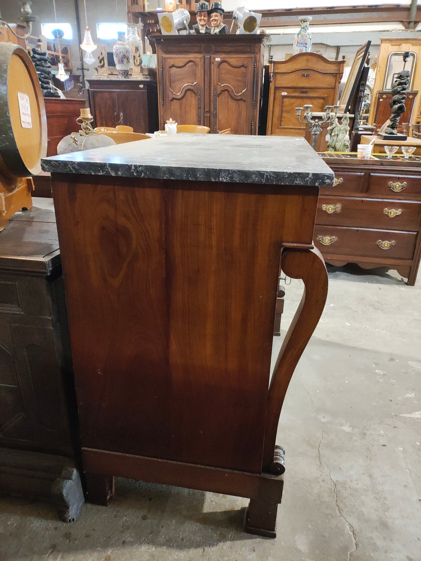 Mahogany Empire Commode with 5 drawers