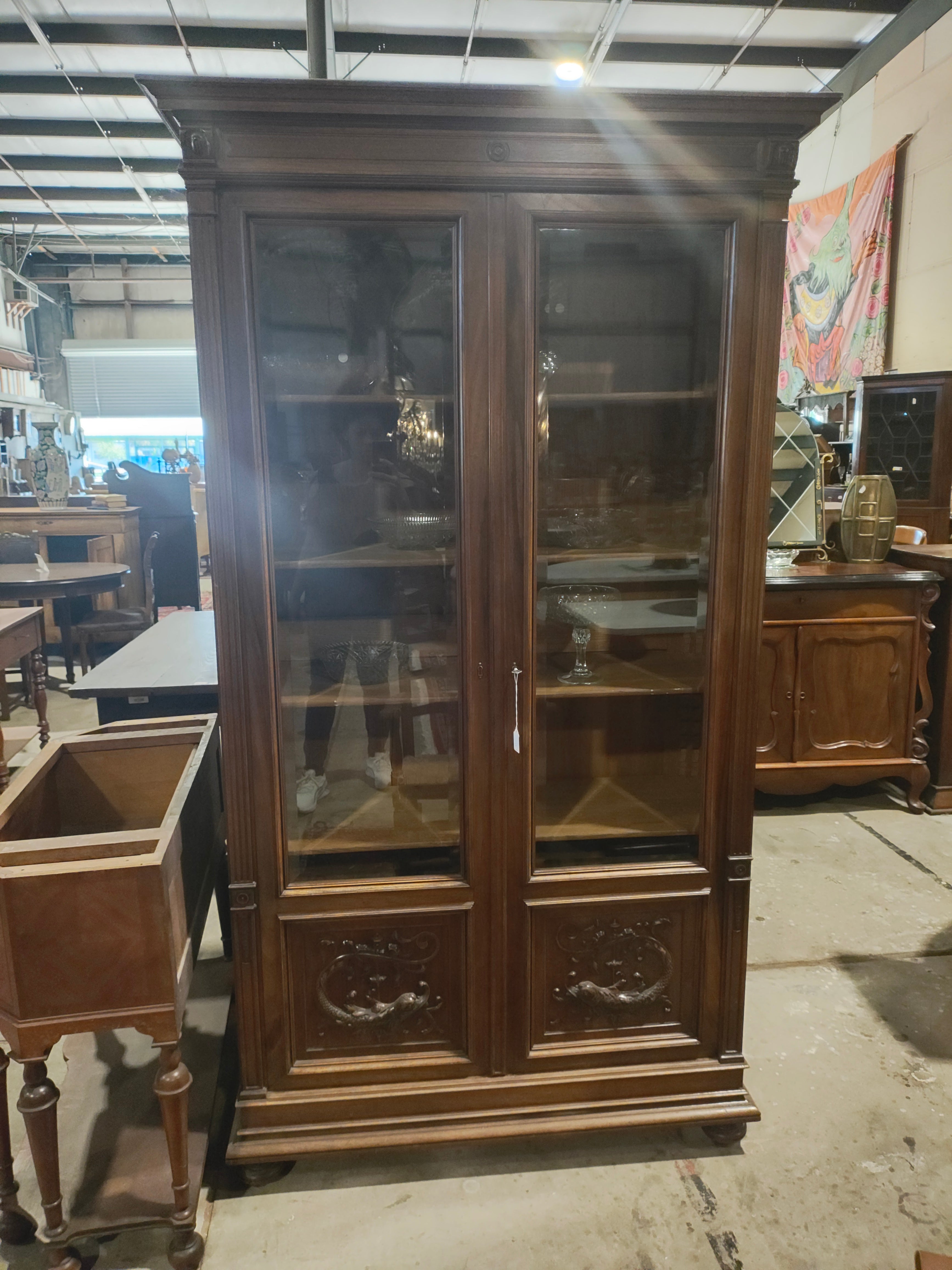 Late 19th century Renaissance revival display cabinet – DOP Antiques