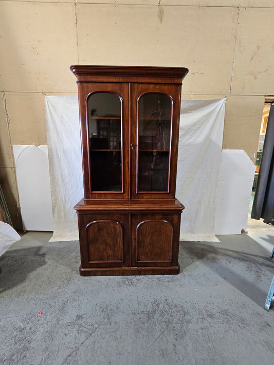 Late 1800s LPH hutch