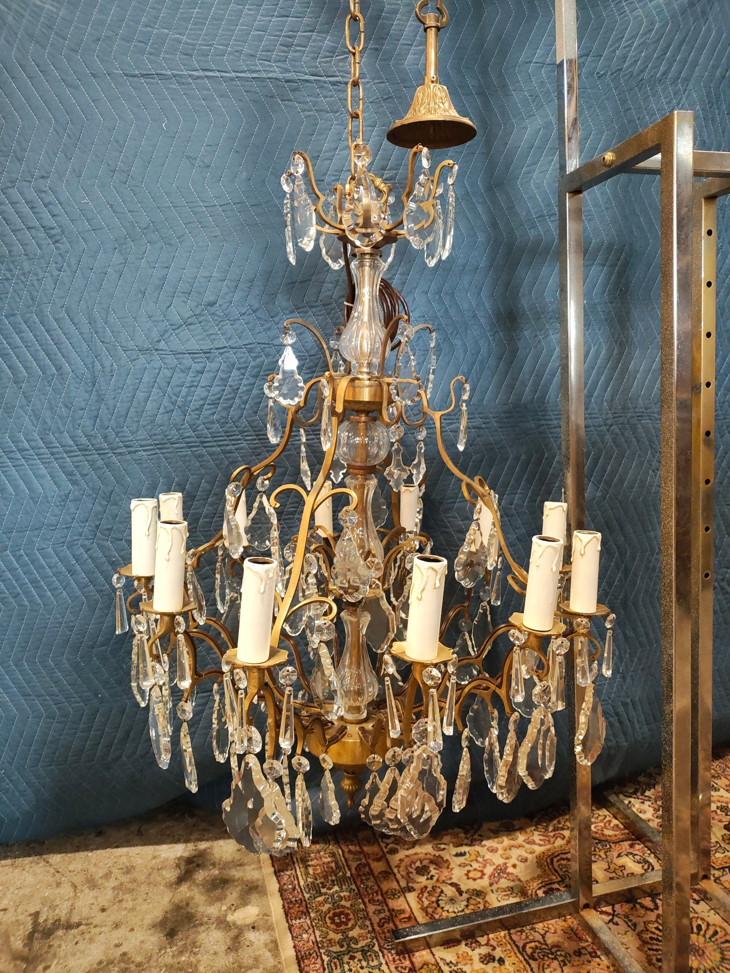 Prague 12 French Louis XV Style 12-Light Crystal & Brass Chandelier
