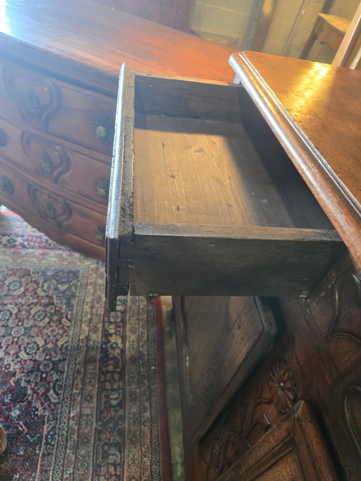 C. 1700s Wedding heart carved Sideboard louis 15th style