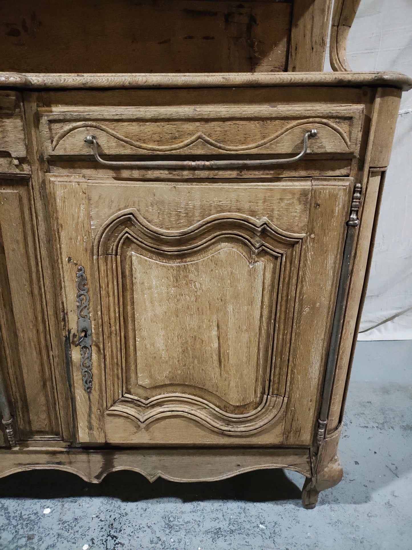 Late 18th Century French Louis XV Provincial Oak Buffet à Deux Corps