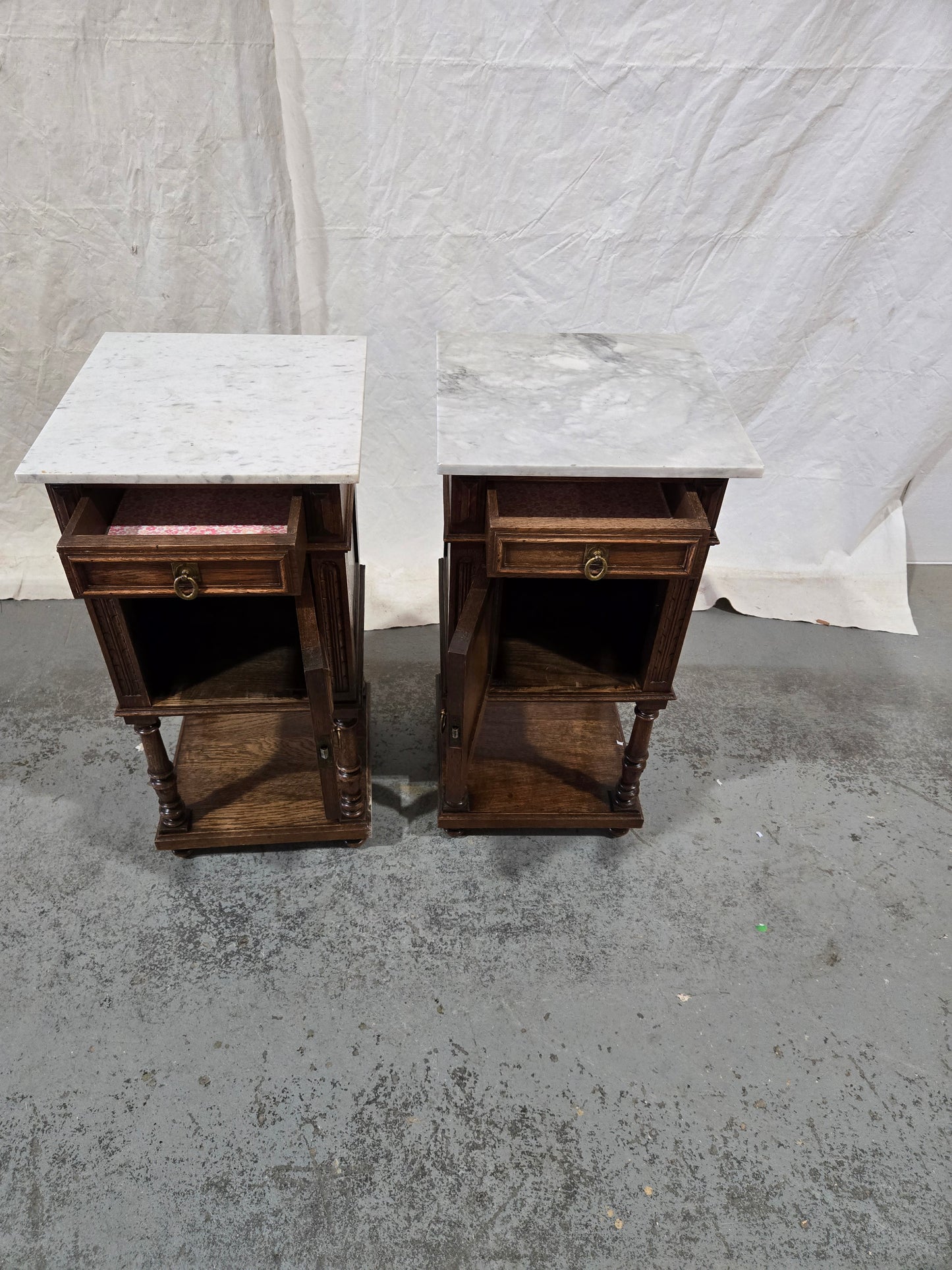 Late 1800s French Revival Oak Nightstand Pair