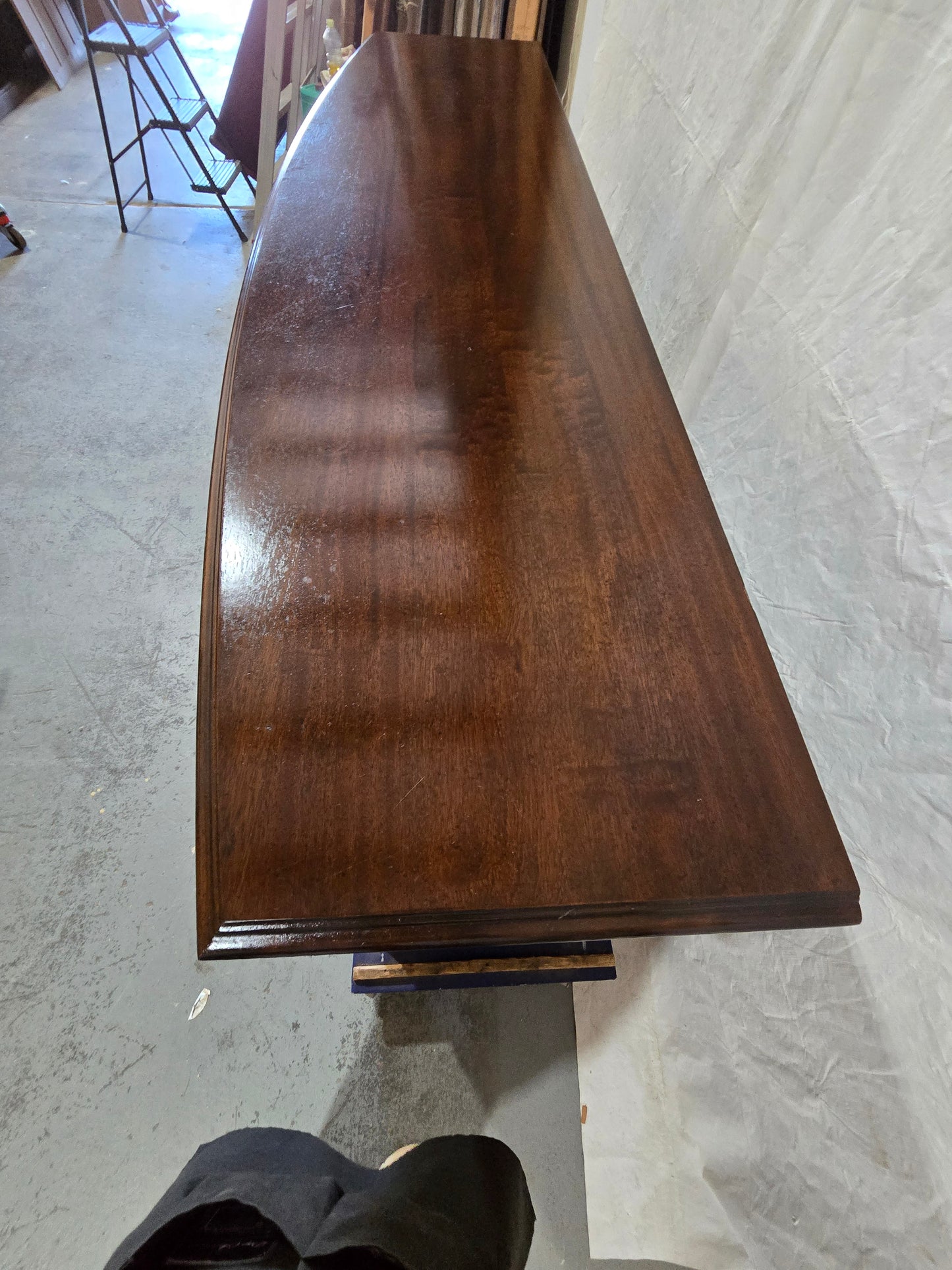 Early Century English Hepplewhite Mahogany Sideboard