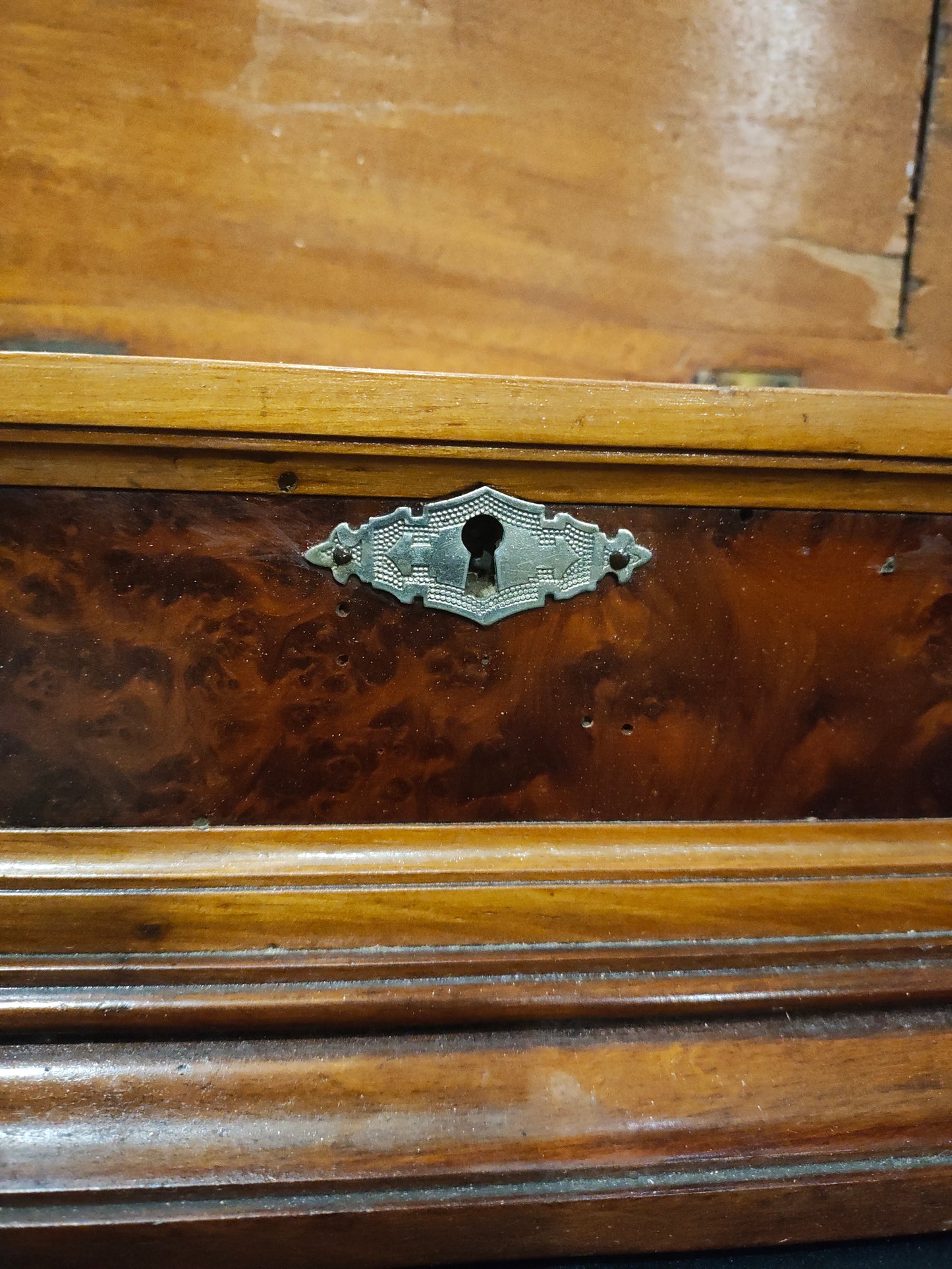 Victorian Burl Veneer Jewelry or Document Casket Box