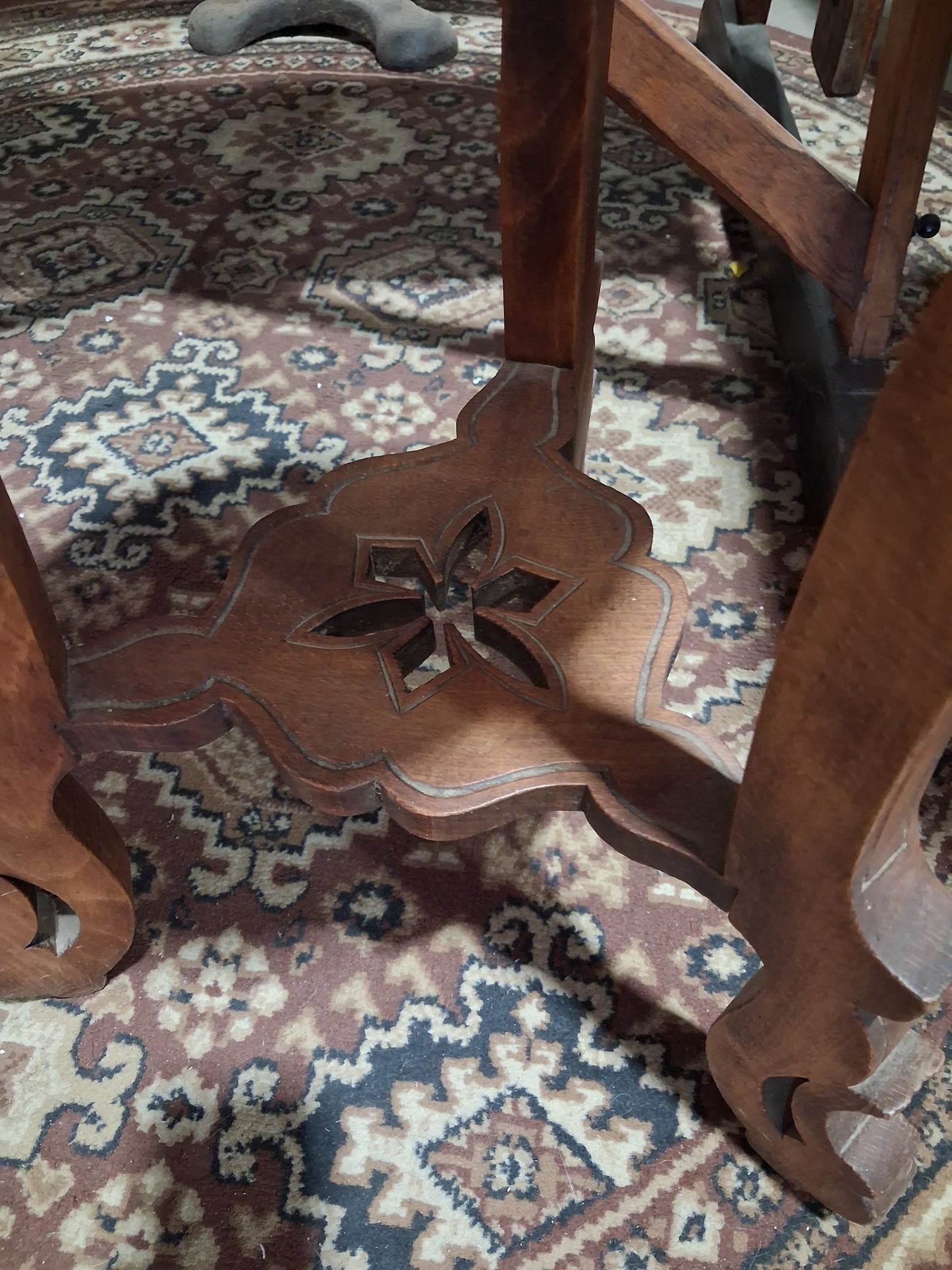 Vintage Chinoiserie Tripod Marble Top Accent Table